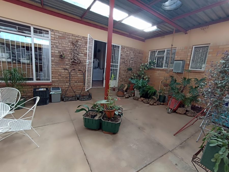 3 Bedroom Property for Sale in Bult West North West